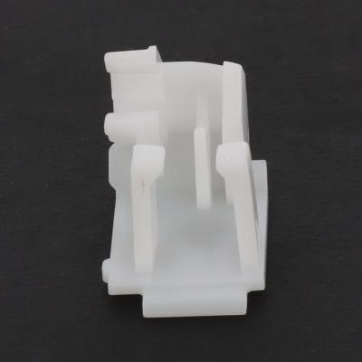  CLIP DE GRILLE DROIT 