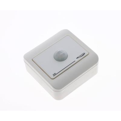  DETECTEUR DE PRESENCE 