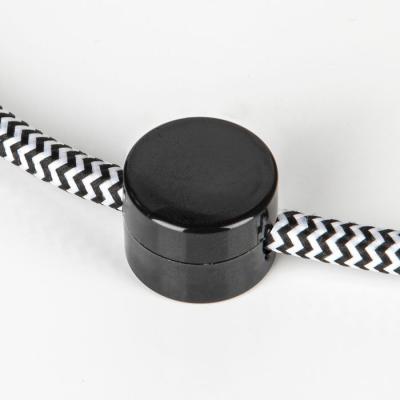  Serre-c�ble Mur Rond Noir 