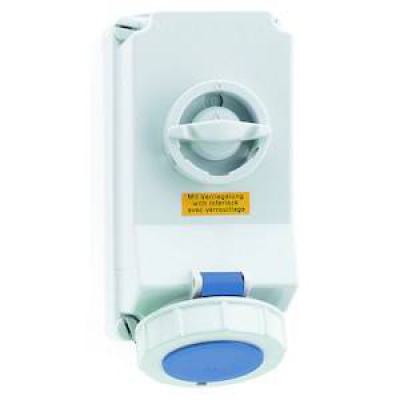  Socle CDE 230V 2P+T 32A IP67 
