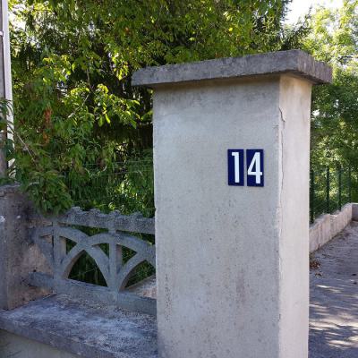  NUMERO RUE STANDARD 2  4290324 