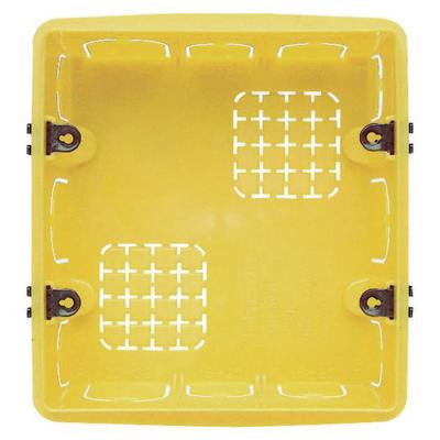  LL- bo�te ENCAS 3+3M MACONNERI 