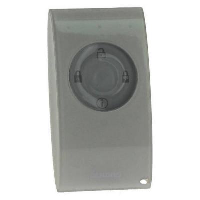  CONTROLE A DISTANCE 