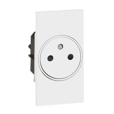  LNW PRISE 2P+T 16A AUTO 