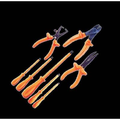  JEU D'OUTILS ISOLES CEI 