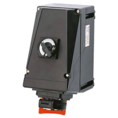  Socle mural 16A-7P-500V 