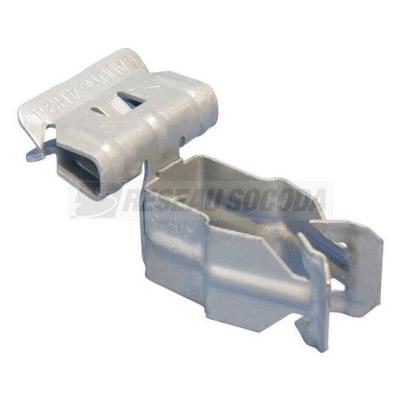  Attache conduit 8P4SM 