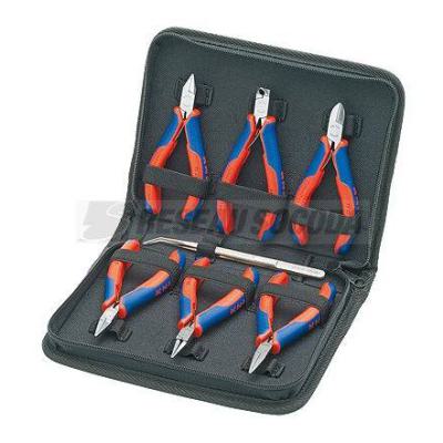  Trousse compos�e d'un jeu de 6 