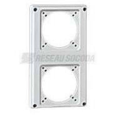  PLASTRON 2 TROUS CEI 16A 