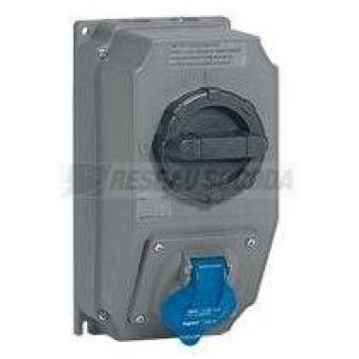 COFFRET 2P+T 230V INTER 32A 