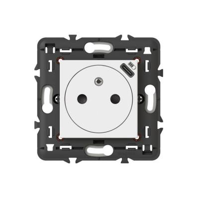  PRISE 2P+T FR USB C BL + SUP 