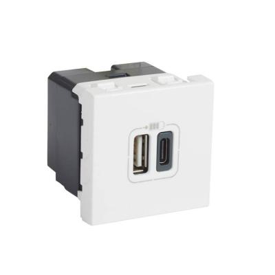  CHARG 2M 2USB A+C 3A 15W BL 