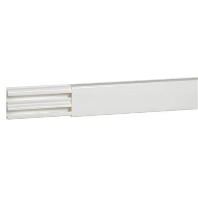  MOULURE 32X12.5 AVEC CLOISON 