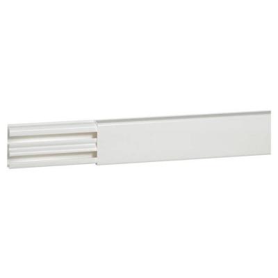 MOULURE 32X12.5 AVEC CLOISON 