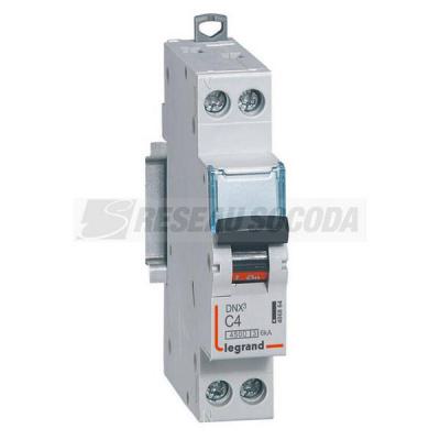  DNX3 1P+NG C4 4500A/6KA 