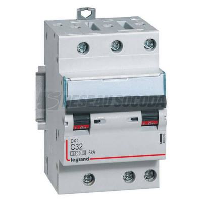  DX3 3P C32 4500A/6KA 3M 