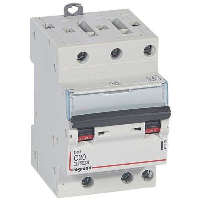  DX3 3P C20 6000A 3M 