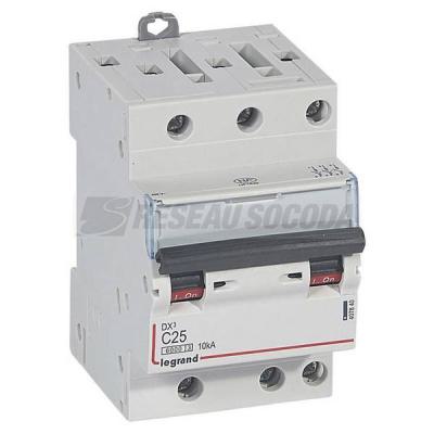  DX3 3P C25 6000A 3M 