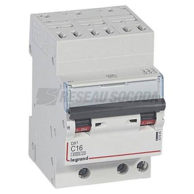  DX3 3P C16 6000A AUTO 
