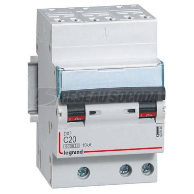  DX3 3P C20 6000A AUTO 
