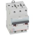  DX3 3P D32 6000A 3M 