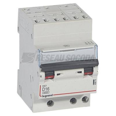  DX3 3P D16 6000A AUTO 