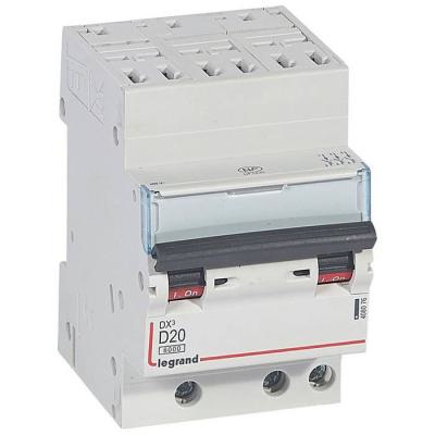  DX3 3P D20 6000A AUTO 