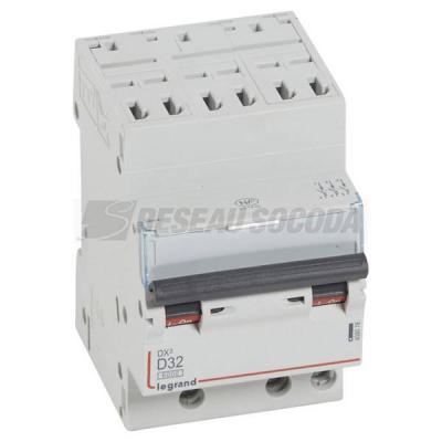  DX3 3P D32 6000A AUTO 