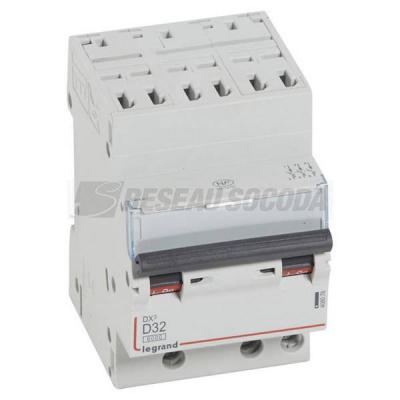  DX3 3P D32 6000A AUTO 