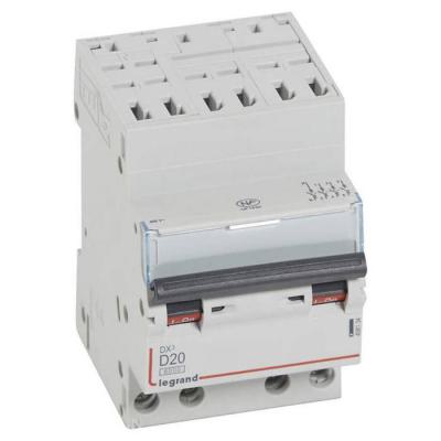 DX3 4P D20 6000A AUTO 