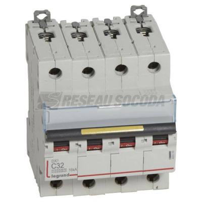  DX3 4P C32 10000A/16KA 