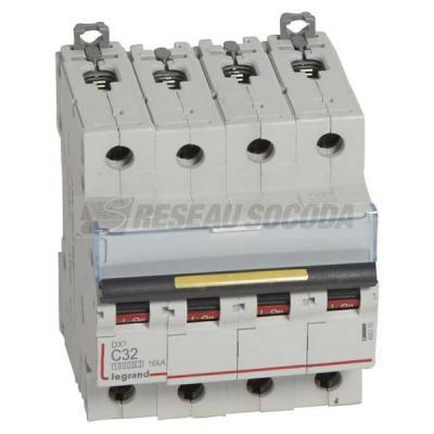  DX3 4P C32 10000A/16KA 