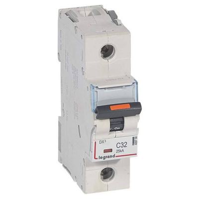  DX3 1P C32 25KA 
