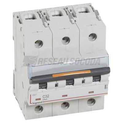  DX3 3P C32 25KA 