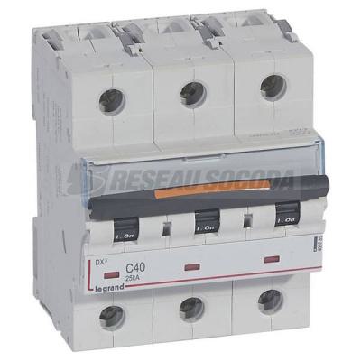  DX3 3P C40 25KA 