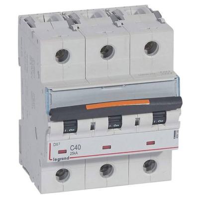  DX3 3P C40 25KA 