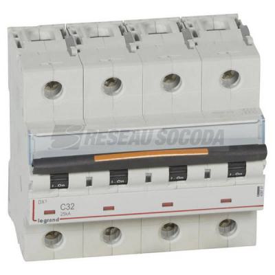  DX3 4P C32 25KA 