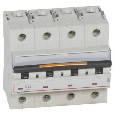  DX3 4P C32 25KA 