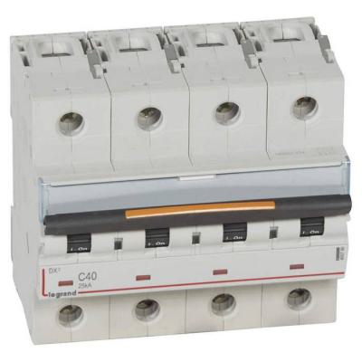  DX3 4P C40 25KA 