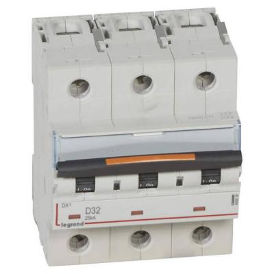  DX3 3P D32 25KA 