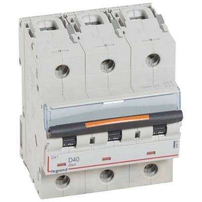  DX3 3P D40 25KA 