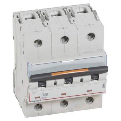  DX3 3P D40 25KA 