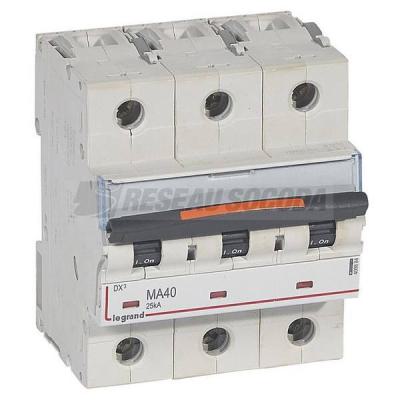  DX3 3P MA40 25KA 