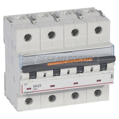  DX3 4P MA25 25KA 