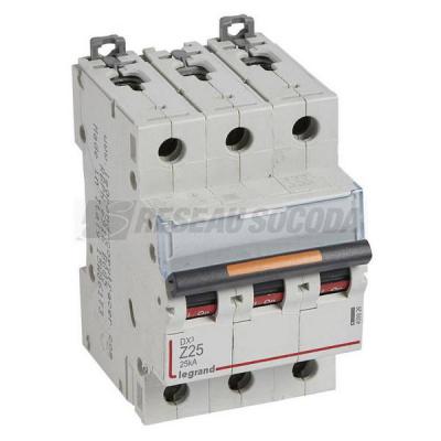  DX3 3P Z25 25KA 