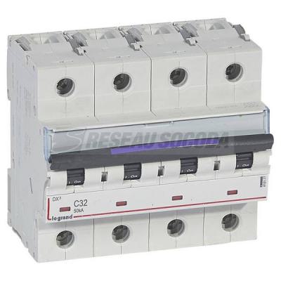  DX3 4P C32 50KA 