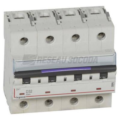  DX3 4P D32 50KA 