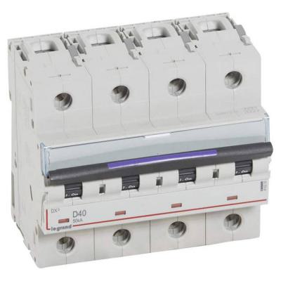  DX3 4P D40 50KA 