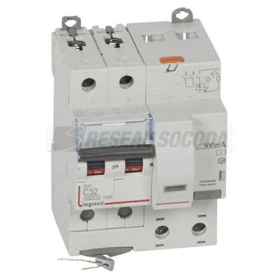  DX3 2P C32 6000A AC 300MA 4M 