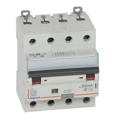  DX3 4P C32 6000A AC 300MA 4M 